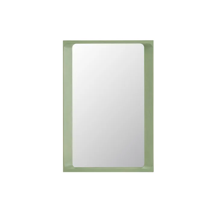 Arced Miroir, 80 x 55 cm, vert clair de Muuto