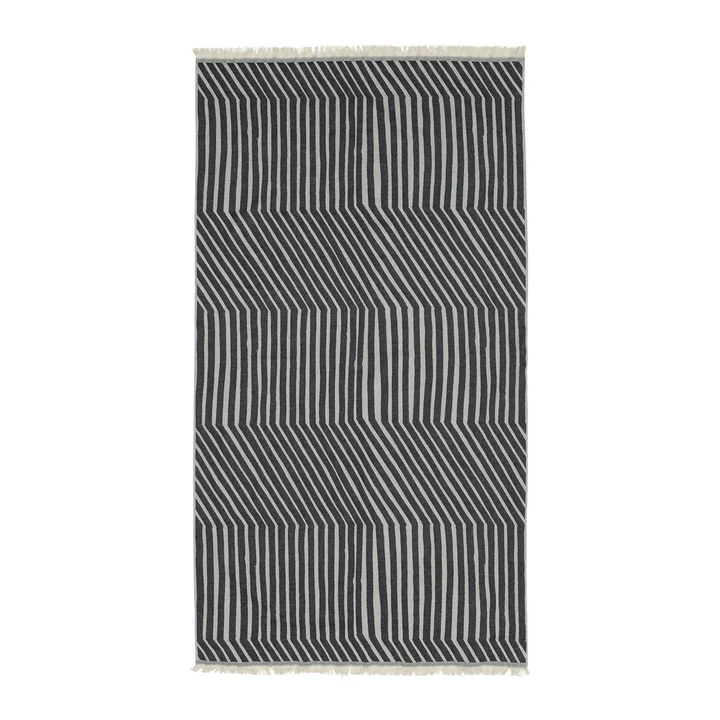Marimekko-Kalasaaski-Badetuch-100-x-180-cm-off-white-charcoal