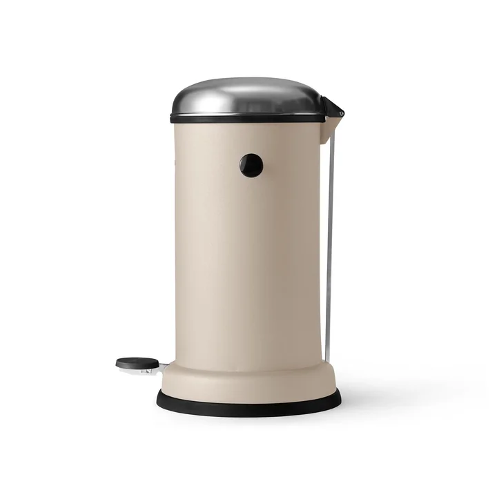 La poubelle à pédale 15 de Vipp