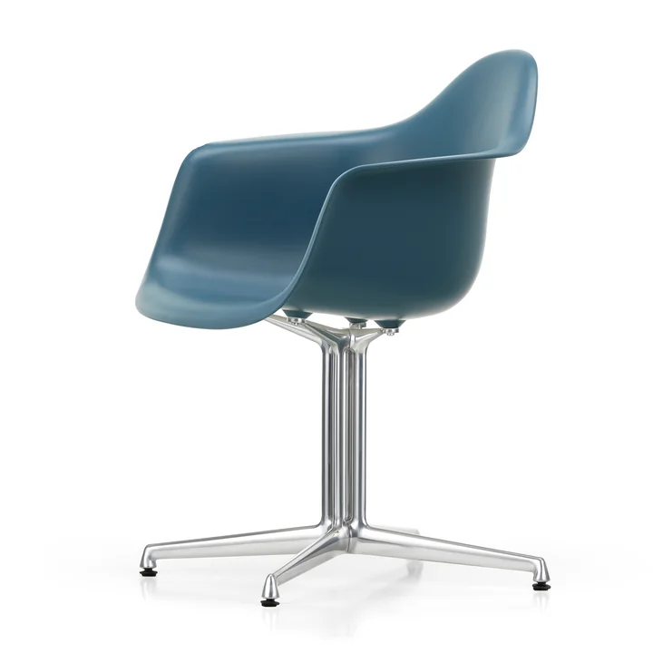 Vitra - Eames Plastic Armchair DAL RE, poli / bleu mer (patins en feutre basic dark)