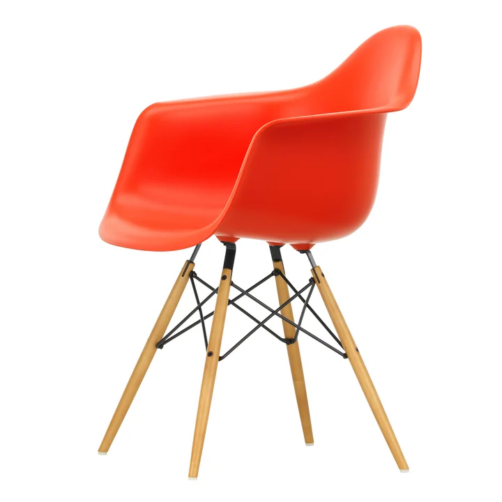 Vitra - Eames Plastic Armchair DAW RE, érable jaunâtre / poppy red