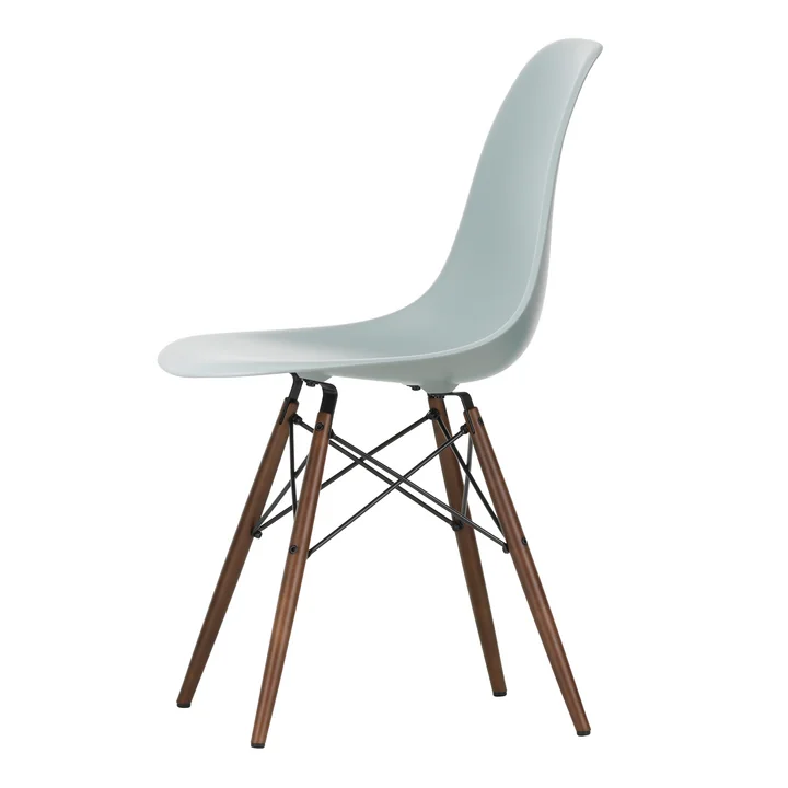 Vitra - Eames Plastic Side Chair DSW RE, érable foncé / gris clair
