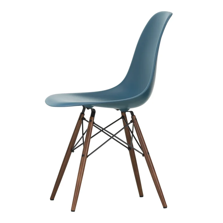 Vitra - Eames Plastic Side Chair DSW RE, érable foncé / bleu mer
