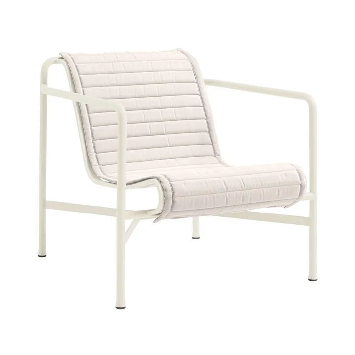 HAY - Coussin matelassé « Palissade » pour fauteuil «Lounge Chair Low», blanc crème, sur fauteuil «Lounge Chair Low»