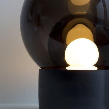 Une lampe dans une lampe dans une lampe. 