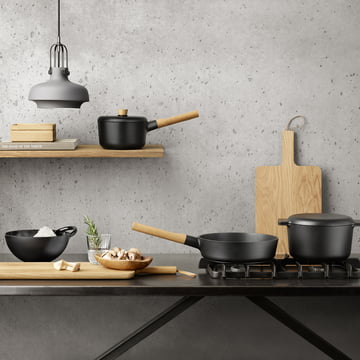 Sauteuse, cocotte, casserole, casserole et bol à mélanger de la collection Nordic Kitchen par Eva Solo