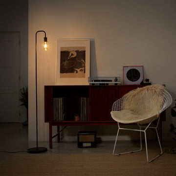 Lampadaire Vintage 1906 Pipe, noir mat de Ledvance dans le salon