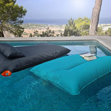 Le haut niveau de qualité Pool Bull de Sitting Bull dans la piscine