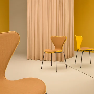 Série 7 Chaise (rembourrage frontal) de Fritz Hansen