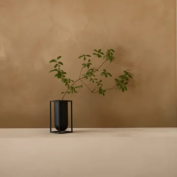 Vase Audo Kubus-Lolo-noir-Situation-3