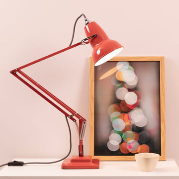 Original 1227 Lampe de table, câble noir, Coral Red de Anglepoise