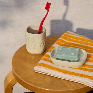 Marimekko - Serviette de bain Raide, sahram jaune / cream, Set d'accessoires de salle de bain Unikko
