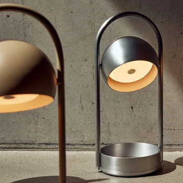 Frandsen - Ball Portable LED lampe de table, aluminium brossé