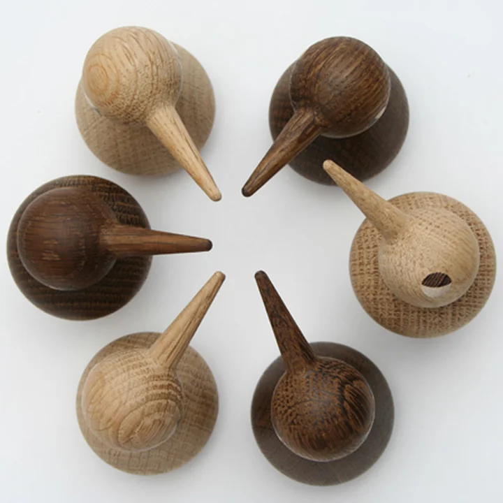 Les cadres en bois Birds d'ArchitectMade en différentes couleurs