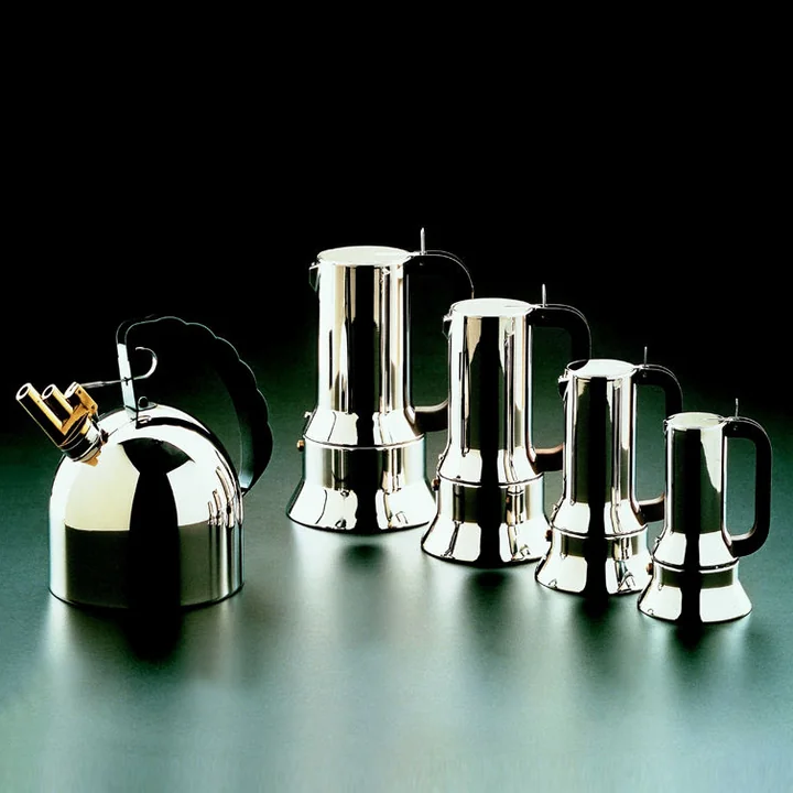 Design intemporel de la cafetière espresso par Richard Sapper