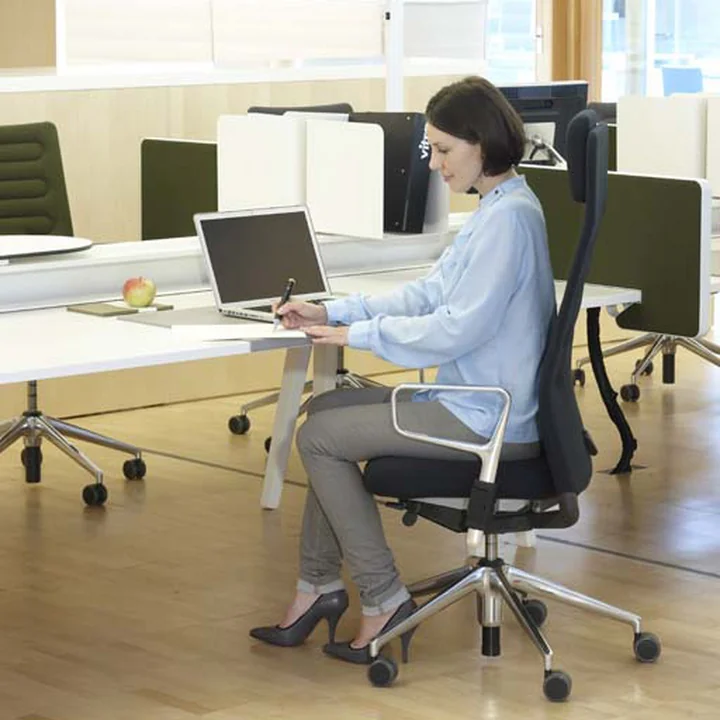 ID Chaise d'Antonio Citterio pour Vitra