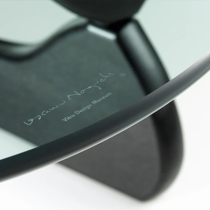 Fait partie de la collection Vitra Design Museum