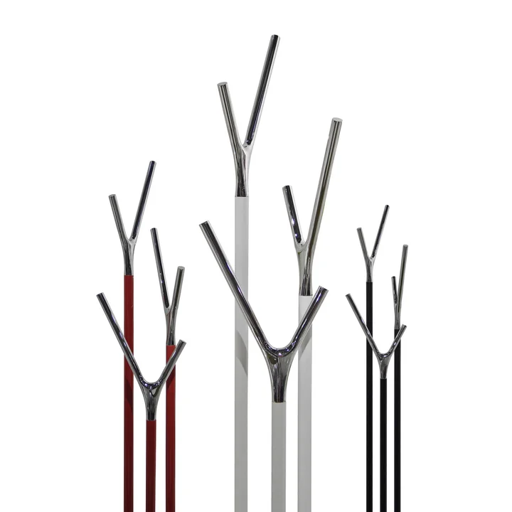 Trois variantes du portemanteau Wishbone de Frost