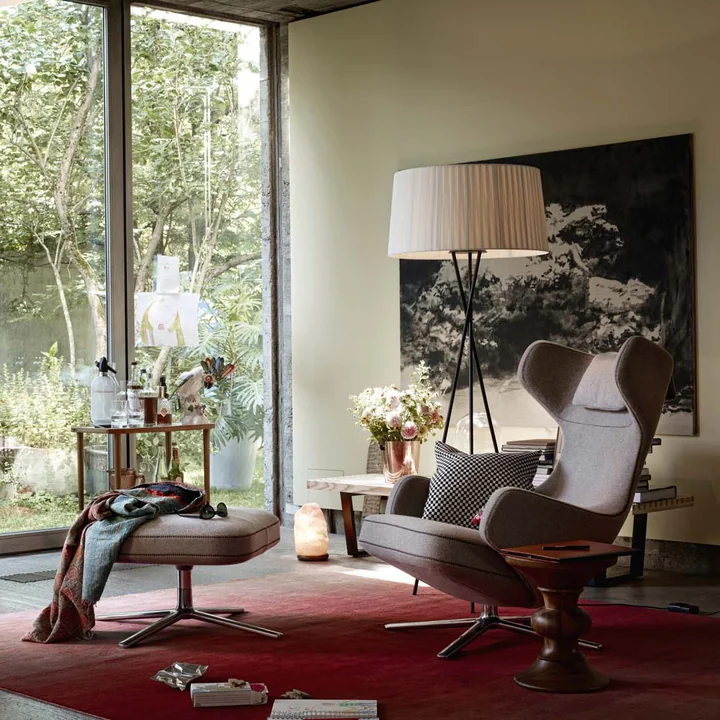 Grand Repos Fauteuil avec Ottoman de Vitra