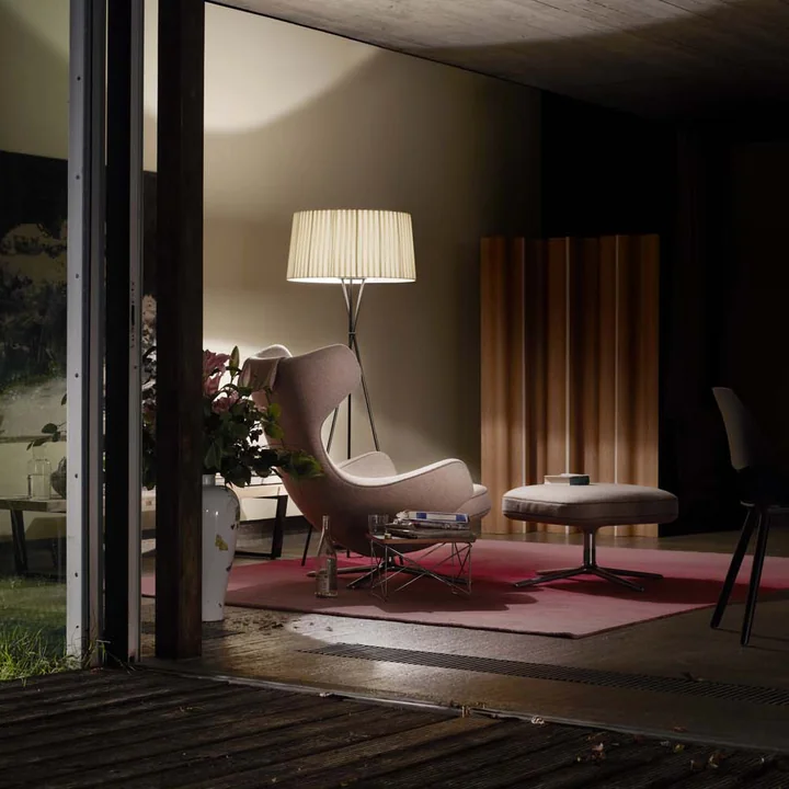 Grand Repos Fauteuil avec Ottoman de Vitra