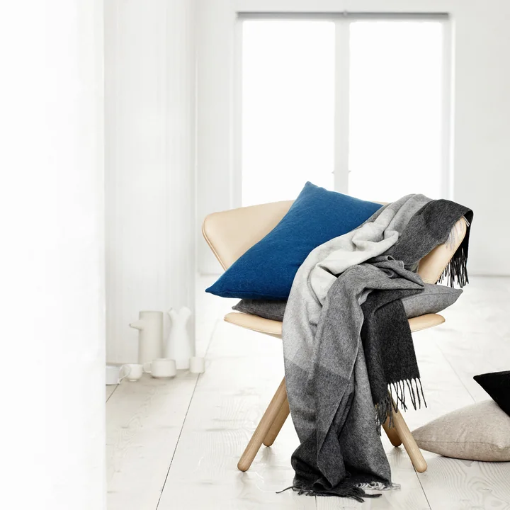 Plafond inca, gris d'Elvang au-dessus de la chaise