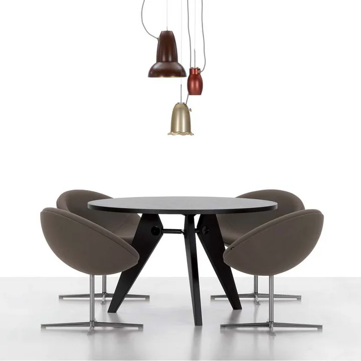 Vitra - Table de salle à manger Guéridon, chêne foncé - Showroom