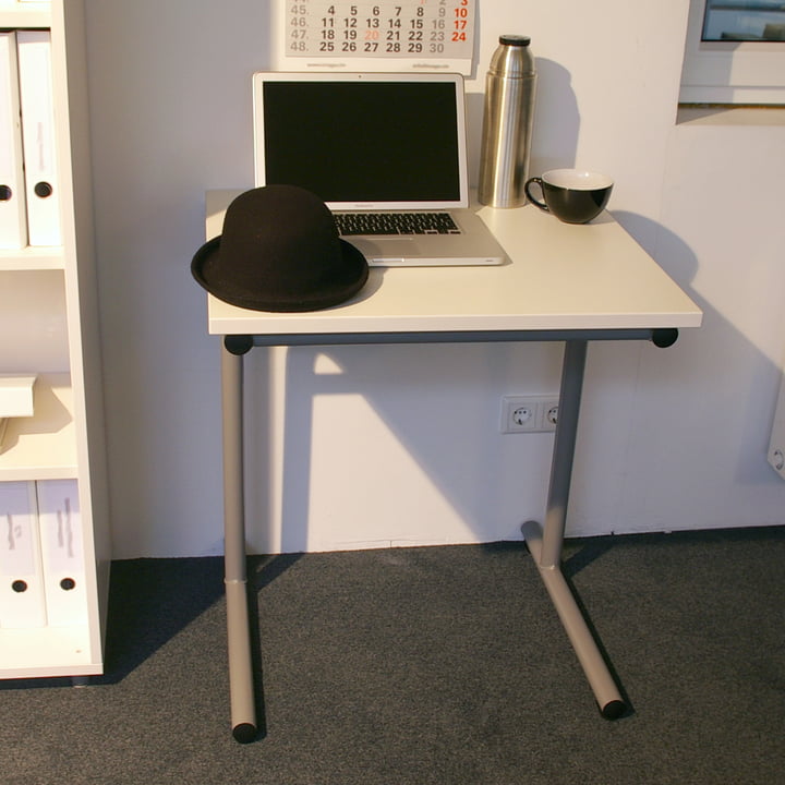 Flötotto – Table School, châssis en T/ambiance chapeau