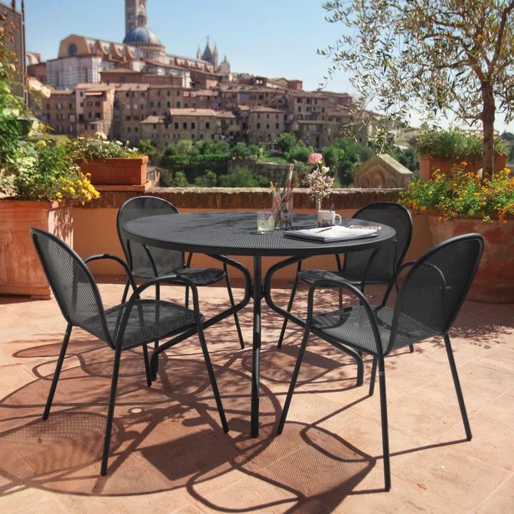 Ronda - Fauteuil et Cambi - Table de Emu