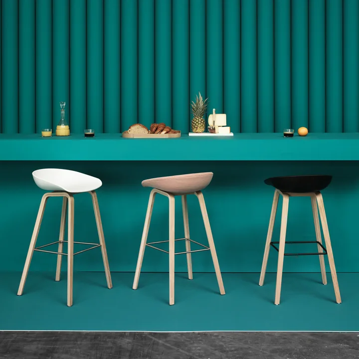 About A Stool AAS 32 de HAY