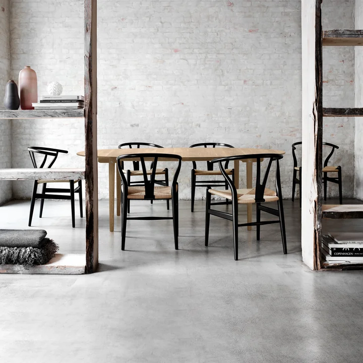 CH24 Wishbone Chair de Carl Hansen