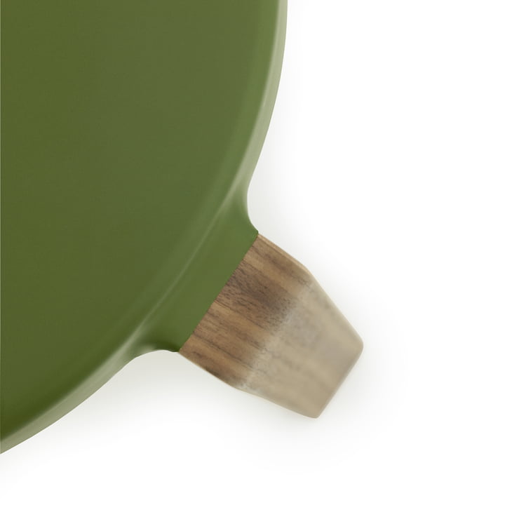 Tabouret de robinetterie Normann Copenhagen en noyer / vert olive