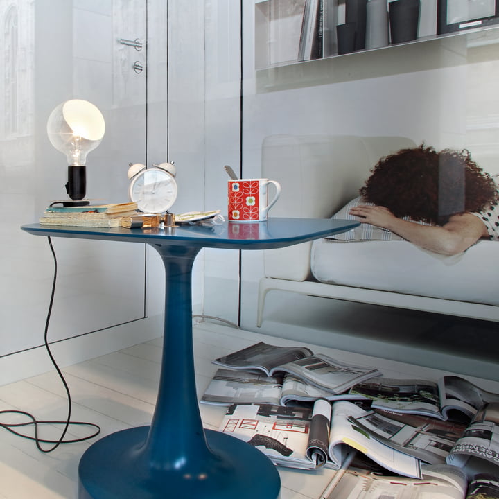 Lampadina Lampe de table LED de Flos dans le salon