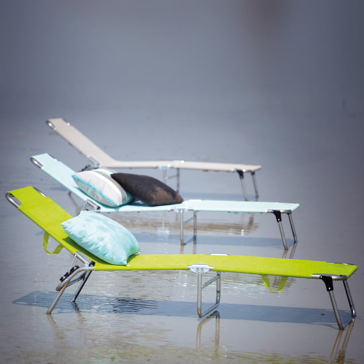 Fiam - Alu Bain de soleil trois pieds Amigo, photo d'ambiance