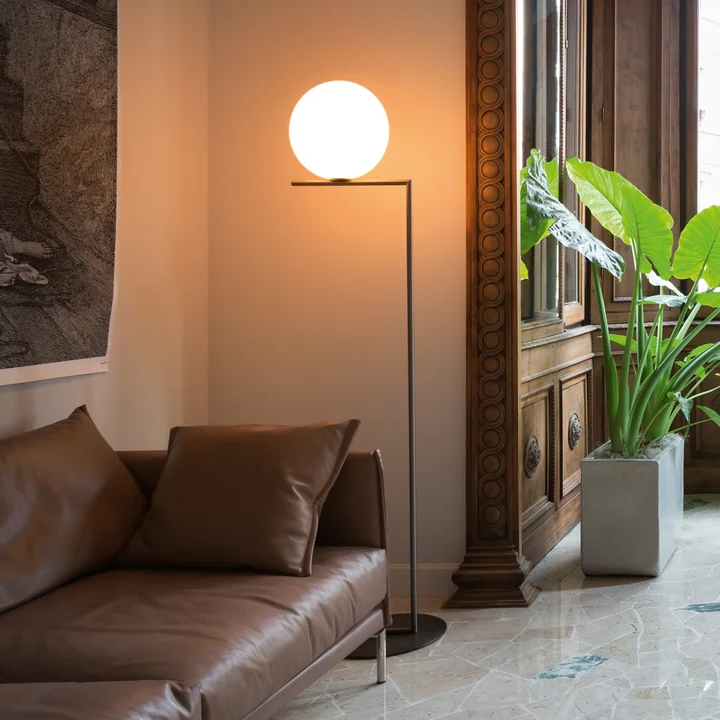 IC lampadaire de Flos en laiton
