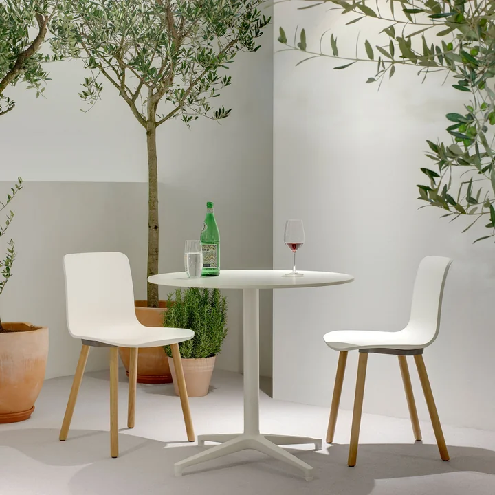 Hal Wood Chaise de Vitra en chêne clair et avec coque blanche