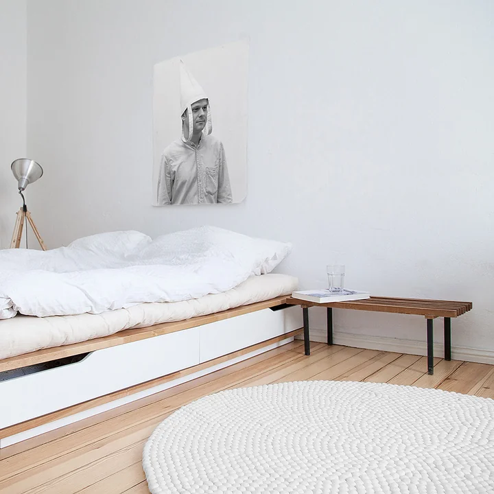 Linéa Tapis rond de myfelt devant le lit