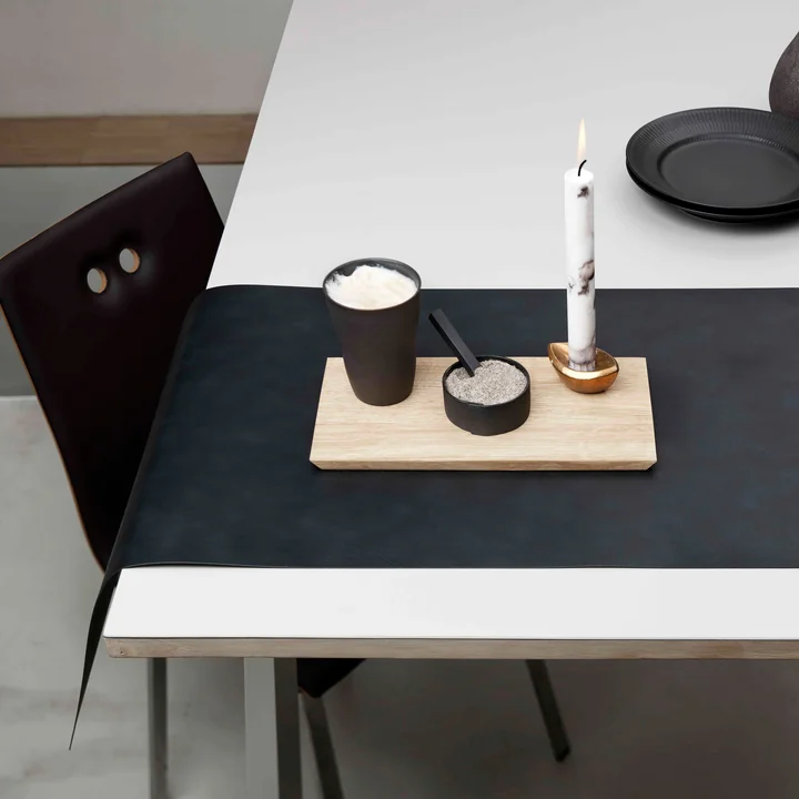 Chemin de table de Lind DNA en nupo noir