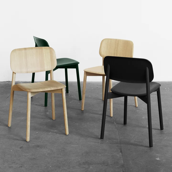 La chaise HAY - Soft Edge en chêne / noir / vert