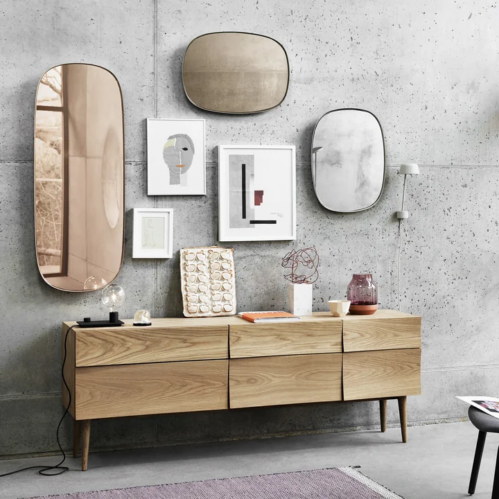Le Framed Mirror dans les grandes et les petites