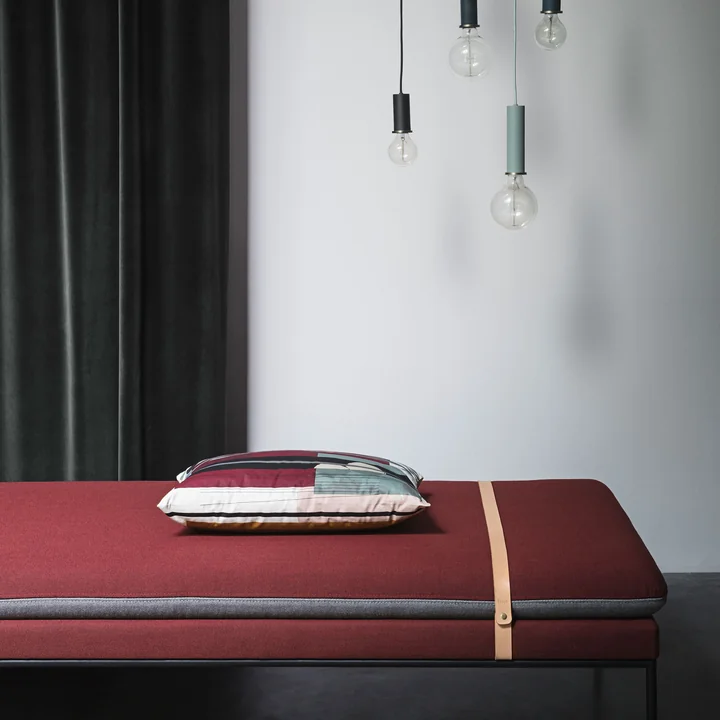 The Ferm Living - Turn Daybed laine en gris foncé