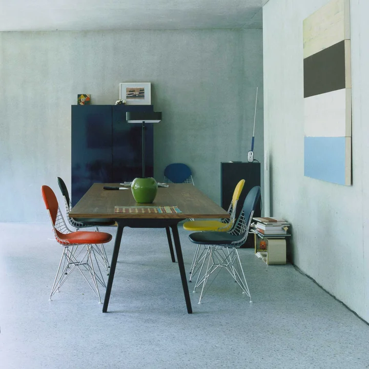 Wire Chair DKR-2 Bikini de Vitra