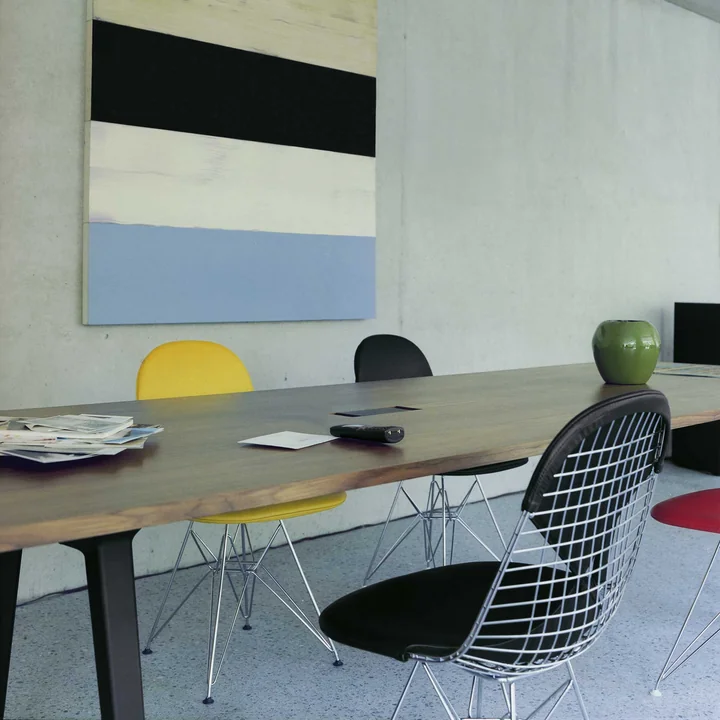 Wire Chair DKR-2 Bikini de Vitra