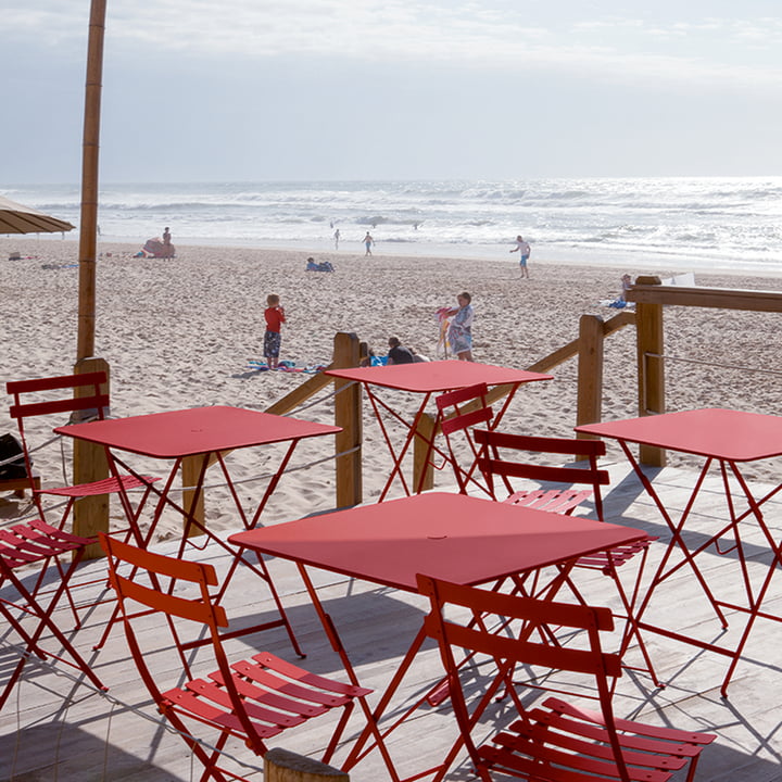 Bistro Tables et chaises pliantes rouges