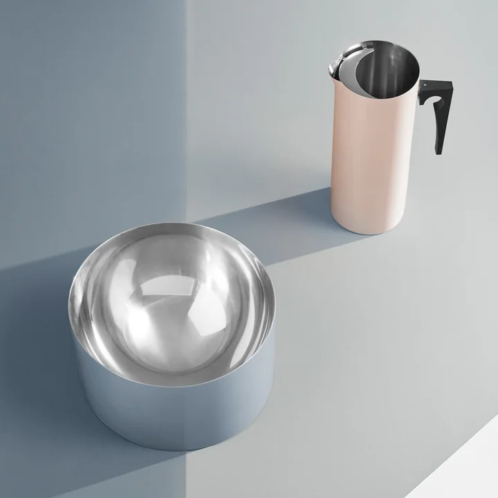 Saladier, smokey blue et pichet Cylinda-Line avec système anti goutte, powder