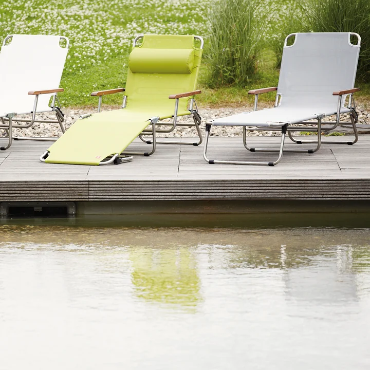 Chaise longue tripode Amigo 40+ avec accoudoir de Fiam