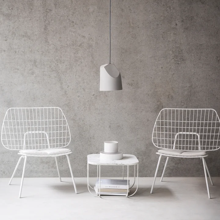 Cage Table et WM String Lounge Chair de Audo