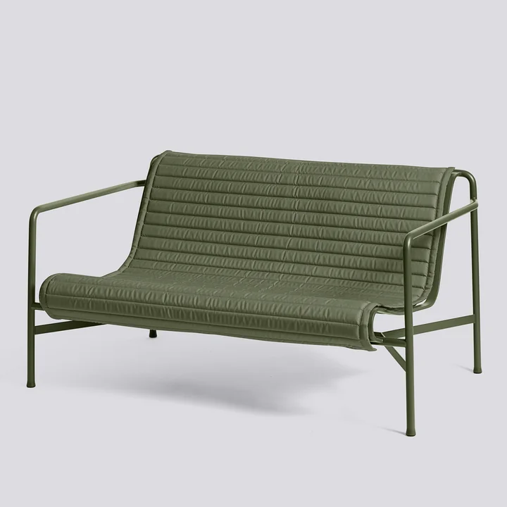 Palissade Quilted Cushion pour Lounge Sofa de HAY