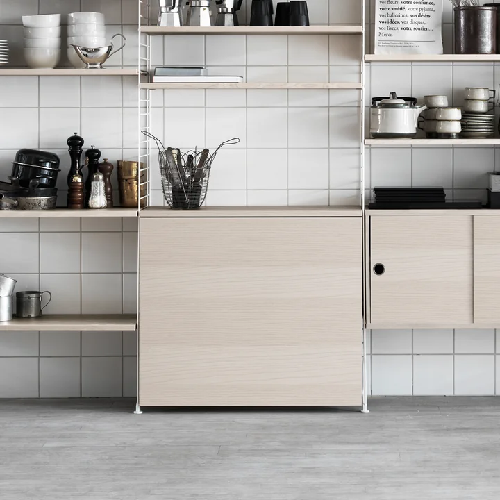 Table pliante de String en frêne / blanc