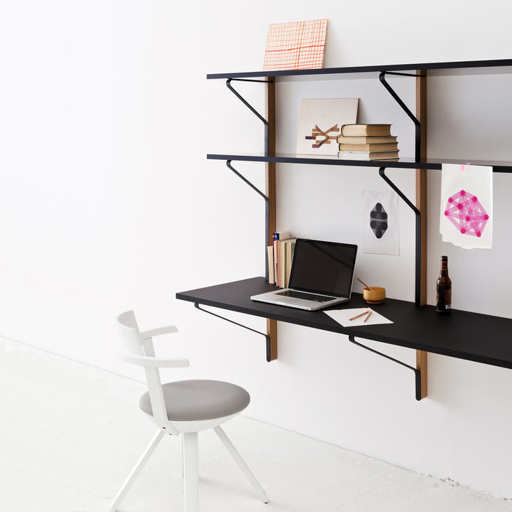 Étagère murale Kaari avec bureau d’Artek