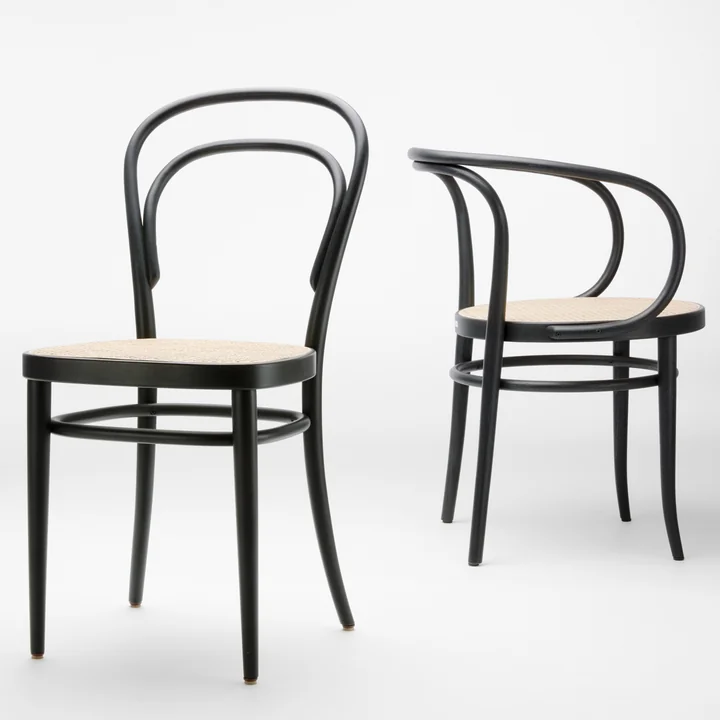 Chaises de café 209 et 214 de Thonet